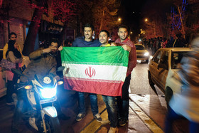 شادی مردم پس از قرائت بیانیه توافق هسته‌ای - تهران